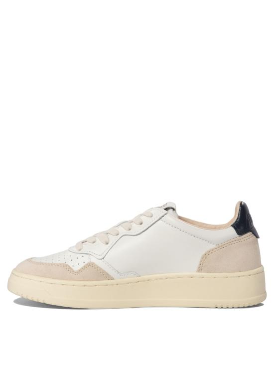 26SS 오트리 메달리스트 로우 레더 스니커즈 AULWLS28 White - AUTRY
