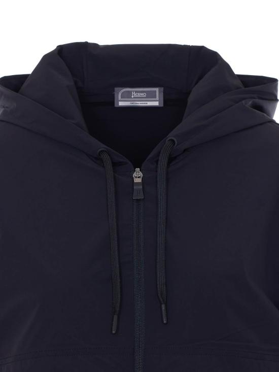 26SS 에르노 후드 티셔츠 JC000100D560319300 Black - HERNO