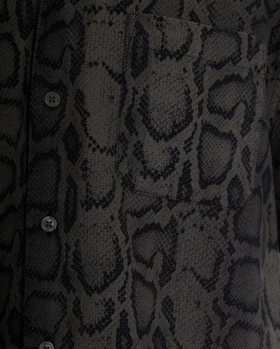 26SS 칼하트 WIP 숏슬리브 스네이크 카모 셔츠 스네이크 카모 벨벳 I0362753QAGD DONKERGREY - CARHARTT