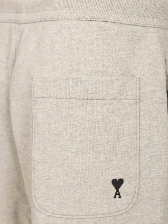 26SS 아미 숏팬츠 HSO8257300951 Grey - AMI