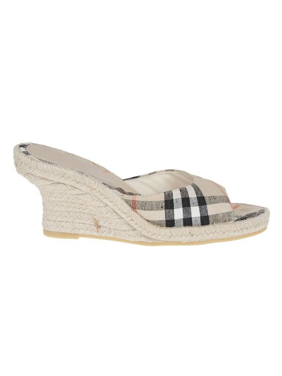 26SS 버버리 뮬/슬리퍼 8108145 B9368 Neutrals