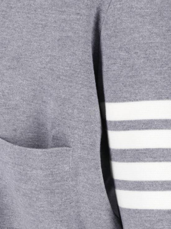 25FW 톰브라운 울 4바 브이넥 가디건 MKC160A 00014 055 Grey - THOM BROWNE