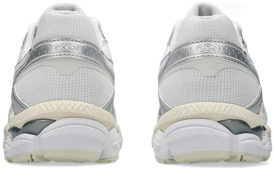 26SS 아식스 스니커즈 1203A733102 WHITE - ASICS