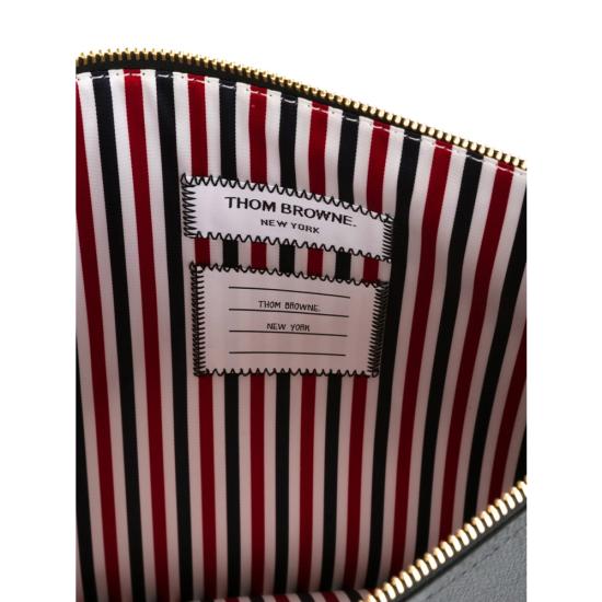 26FW 톰브라운 미디움 도큐먼트 홀더 MAC021L 00198 001 BLACK - THOM BROWNE