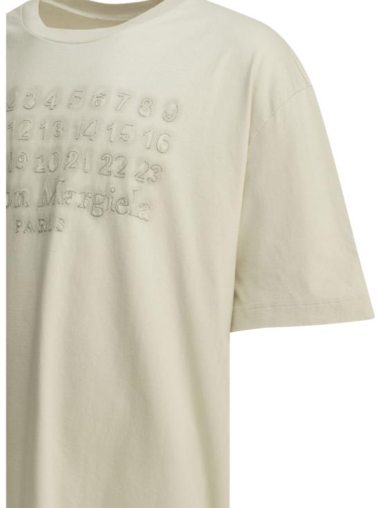 26SS 마르지엘라 자수 로고 티셔츠 S50GC0705S24567103 - MAISON MARGIELA