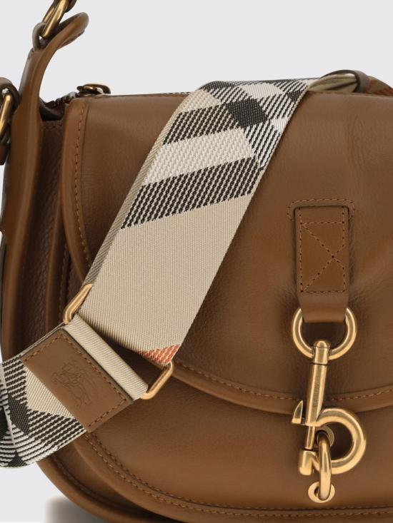 26SS 버버리 스몰 B 클립 메신저백 8123364 Hazel - BURBERRY