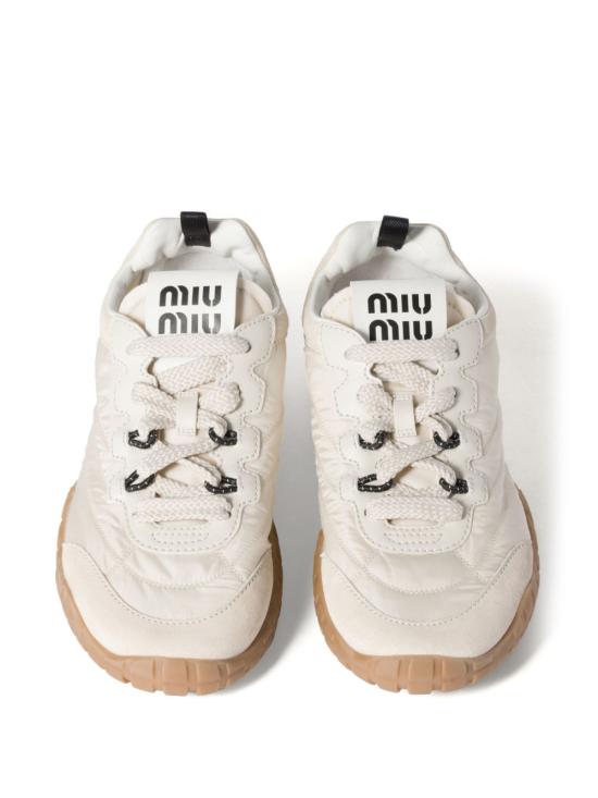 26FW 미우미우 타이어 테크니컬 소재 및 스웨이드 스니커즈 5E417E ZJMF0304 Ivory - MIU MIU