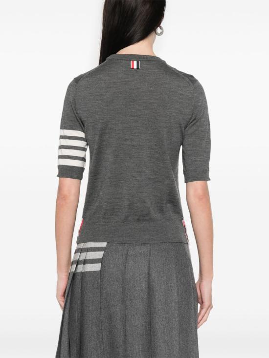 26FW 톰브라운 파인 메리노 울 4바 티셔츠 FKA471B Y1014035 GREY - THOM BROWNE