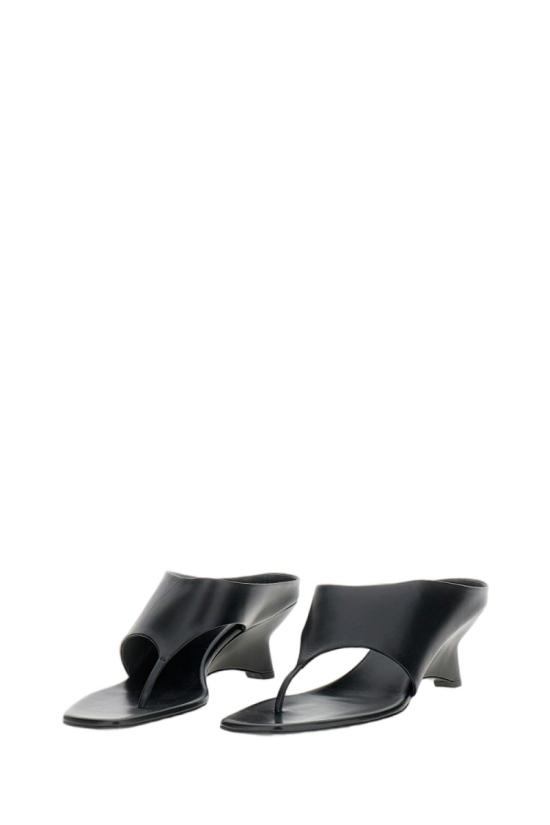 26SS 케이트 뮬/슬리퍼 F31081027200 Black - KHAITE
