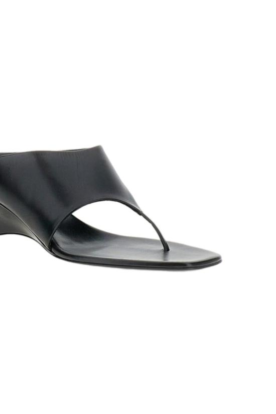 26SS 케이트 뮬/슬리퍼 F31081027200 Black - KHAITE