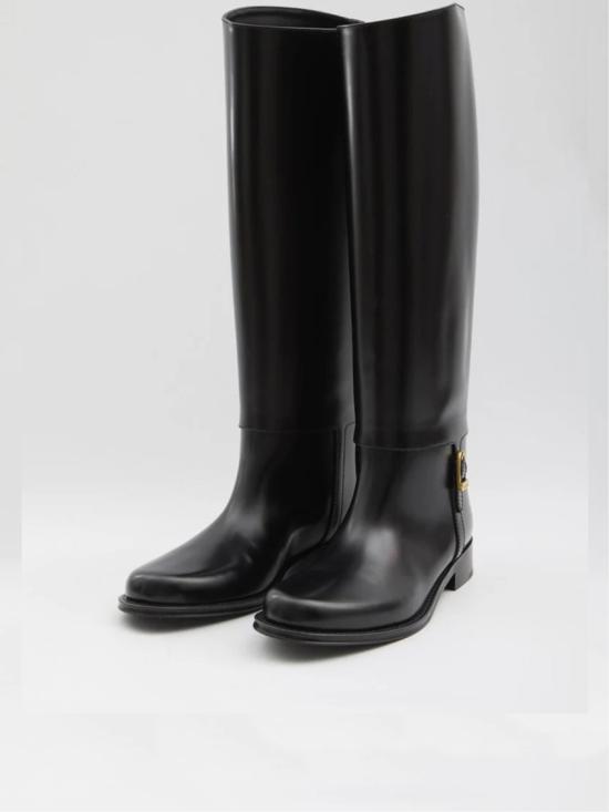 25FW 생로랑 줄리아 부츠 840698 AAEHR Black - SAINT LAURENT
