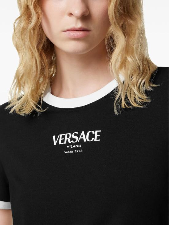 26SS 베르사체 반팔 티셔츠 1022656 1A16685 Black - VERSACE