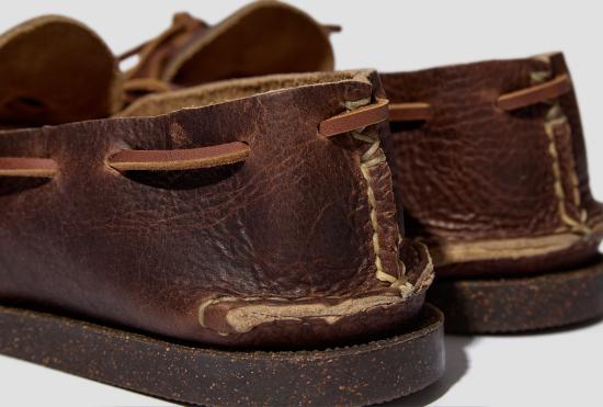 26SS YUKETEN 로퍼 캠프솔이 달린 전체 수작업 카누 모카신 - CH 브라운 17331M-CHBR-SMU - OTHER BRANDS
