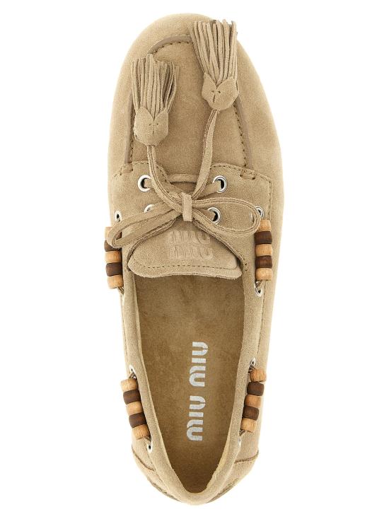 26FW 미우미우 스웨이드 태슬 장식 덱 슈즈 5D518EF005054F0F24 Beige - MIU MIU