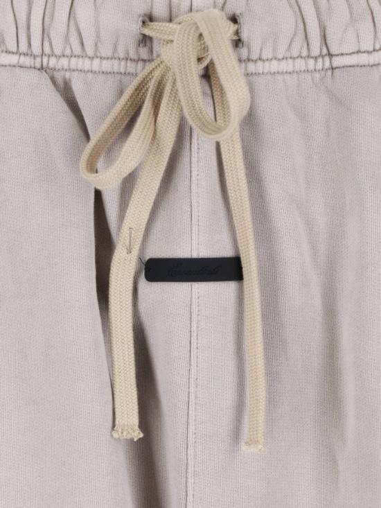 26SS 피어오브갓 트레이닝/조거 팬츠 130SP268653FFADED SEAL Neutrals - FEAR OF GOD