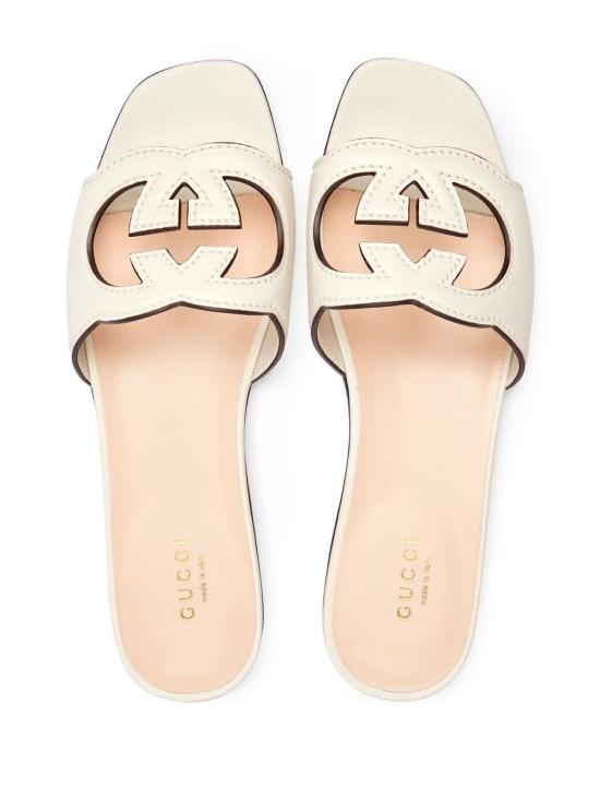 26FW 구찌 인터로킹 G 컷아웃 슬라이드 샌들 694451US0009022 WHITE - GUCCI