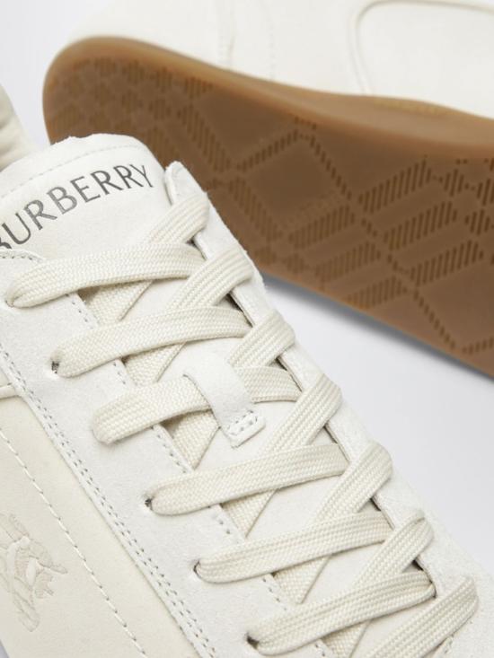 26SS 버버리 레더 나이트 러너 스니커즈​ 8125529 Beige - BURBERRY