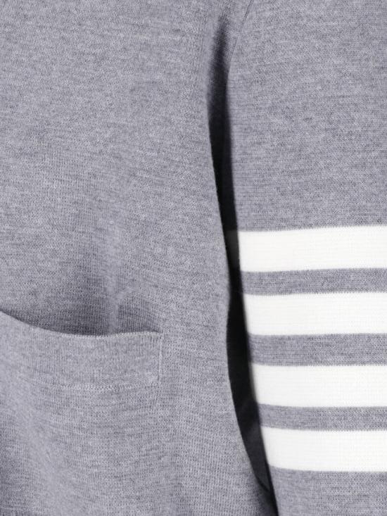 25FW 톰브라운 울 4바 브이넥 가디건 MKC160A 00014055 Grey - THOM BROWNE