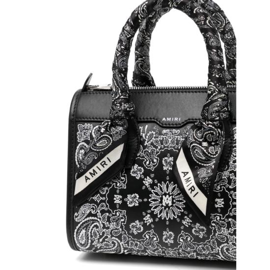 26FW 아미리 마이크로 반다나 토트백 AWBGTH1012 001 BLACK WHITE - AMIRI