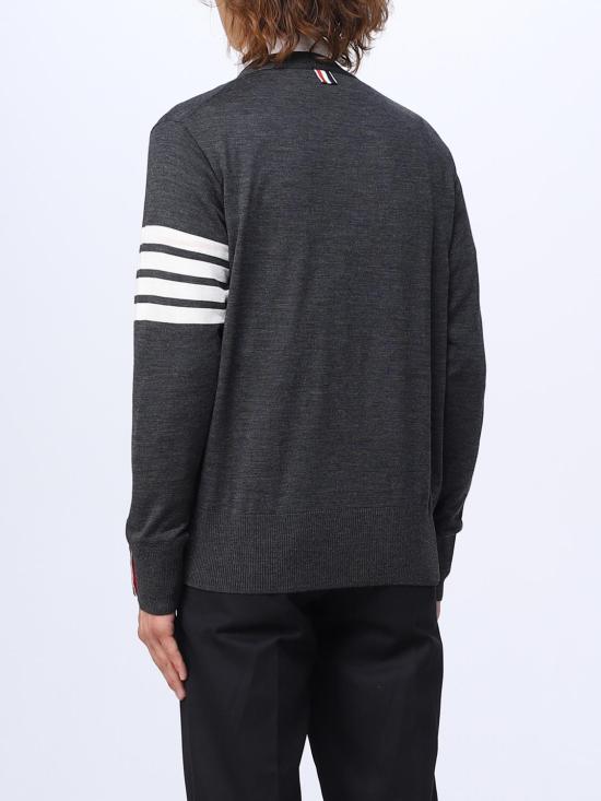 25FW 톰브라운 4바 서스테이너블 파인 메리노 울 클래식 가디건 MKC002AY1014 022 Grey - THOM BROWNE