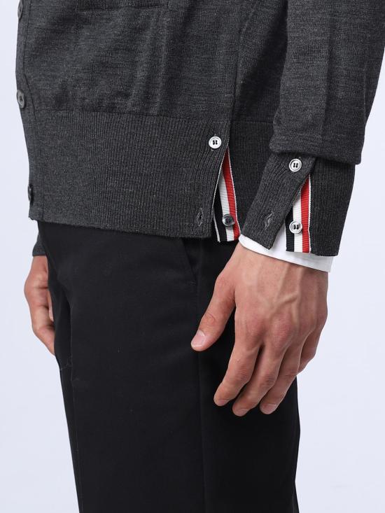25FW 톰브라운 4바 서스테이너블 파인 메리노 울 클래식 가디건 MKC002AY1014 022 Grey - THOM BROWNE