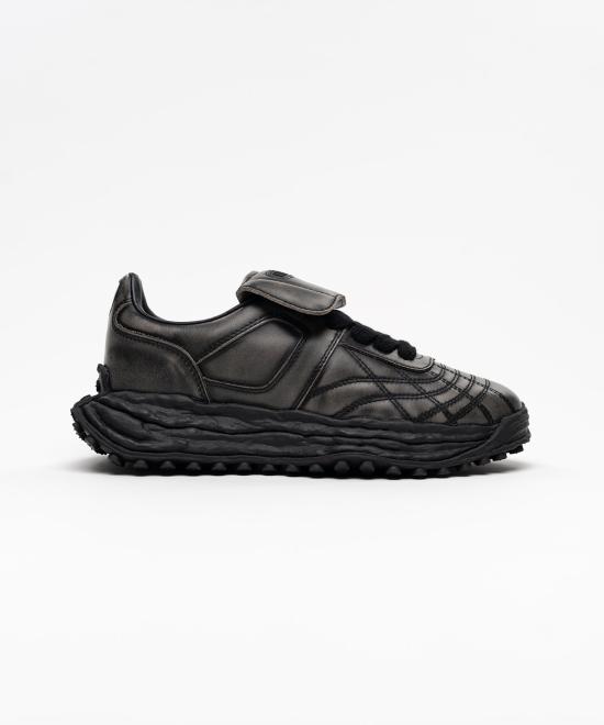 26SS 메종 미하라 야스히로 스니커즈 A16FW710 BLACK DOM