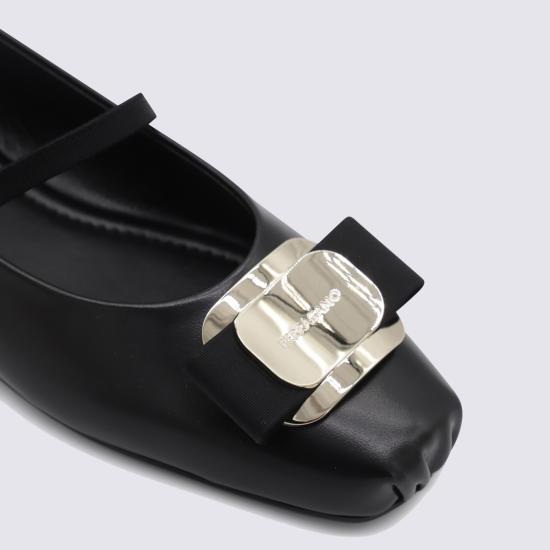 26SS 살바토레 페라가모 플랫 슈즈 768868 01H345005 Black - SALVATORE FERRAGAMO