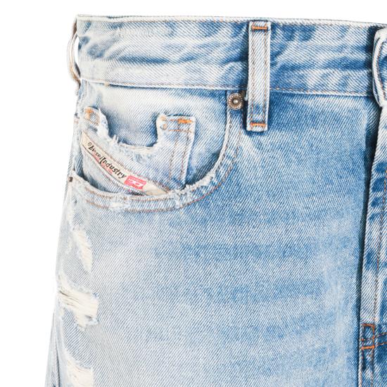 26SS 디젤 DE 시레 쇼츠 A14051 007DM01 LIGHT BLUE - DIESEL