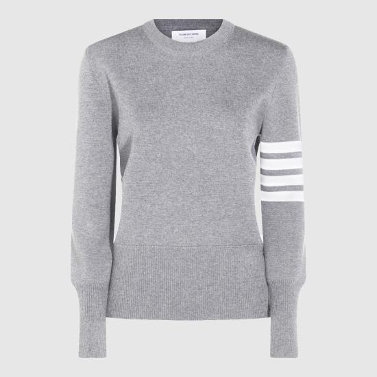 26SS 톰브라운 울 밀라노 스티치 클래식 4바 풀오버 니트 FKA239A 00014055 LT GREY - THOM BROWNE