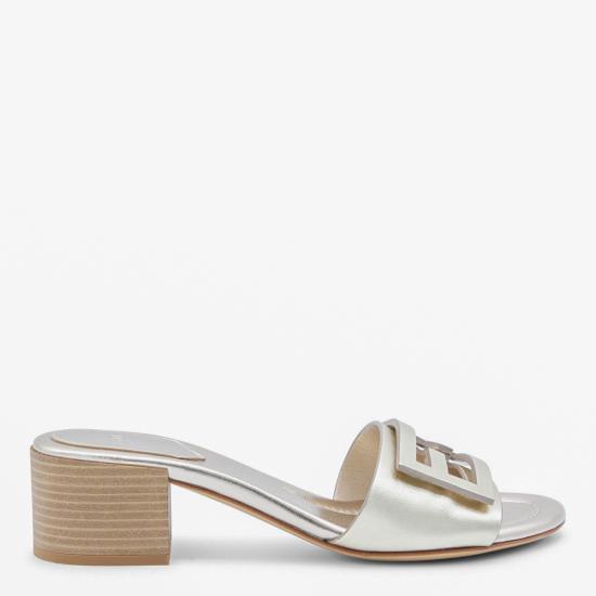 26SS 펜디 뮬/슬리퍼 8R8862 AY1RF0VF1 Platino - FENDI