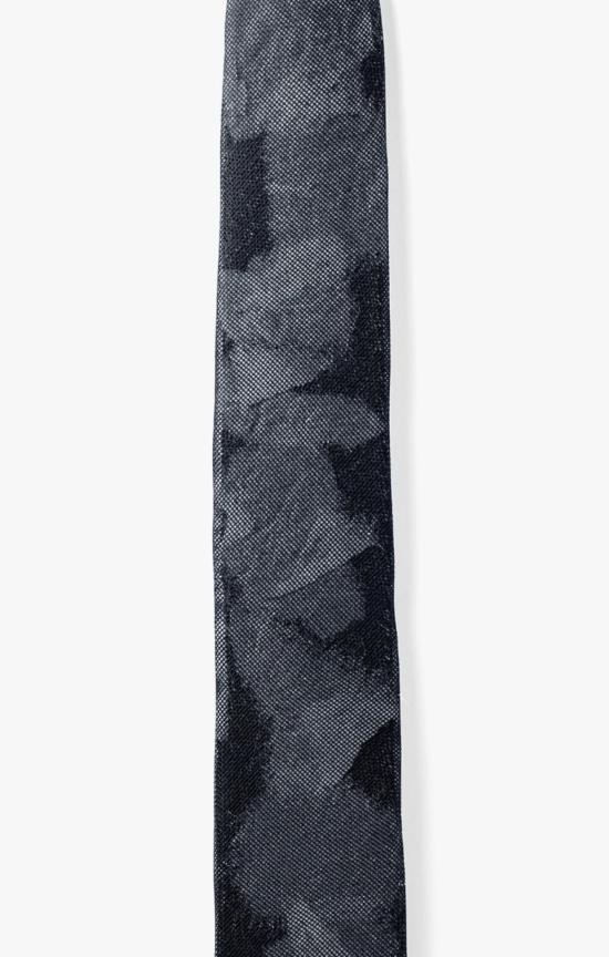  타이틀 오브 워크 넥타이 작품 제목: 주름진 시폰/실크 메시  620 블랙 - TITLE OF WORK