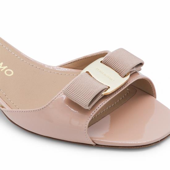 26SS 살바토레 페라가모 샌들 790900 01L415003 NUDE - SALVATORE FERRAGAMO