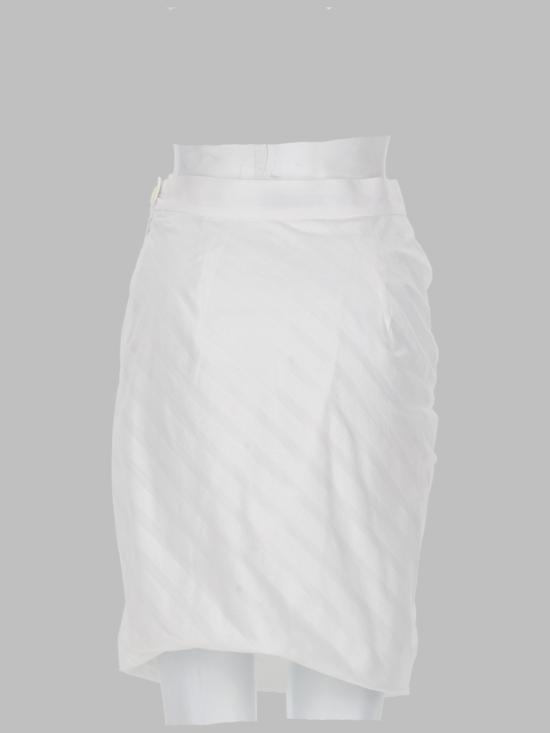  비비안웨스트우드 숏 스커트 1K010025 W01ETA211 WHITE - VIVIENNE WESTWOOD