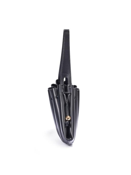26SS 더모아레 숄더백 261WTMC00OOVF0303A Black - THEMOIRE