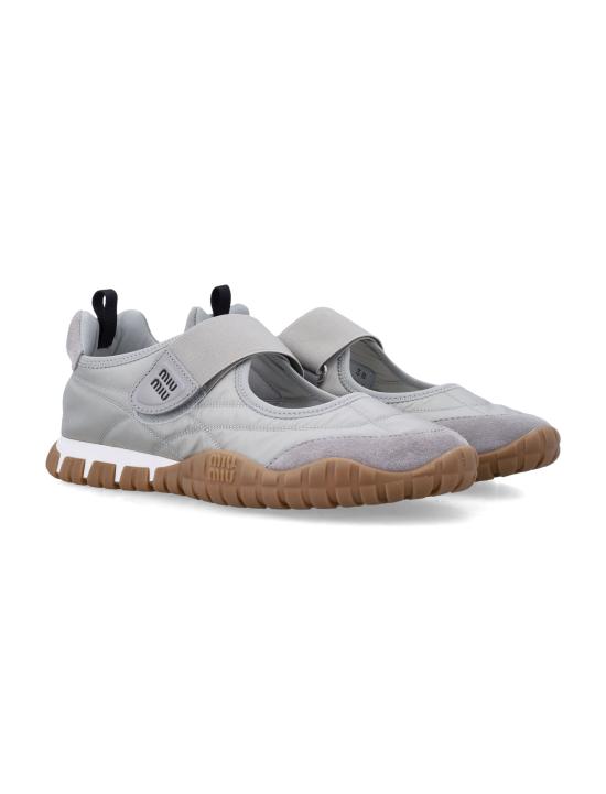 26FW 미우미우 타이어 테크니컬 패브릭 앤 스웨이드 발레리나 5F416ED7C F0424 GREY - MIU MIU