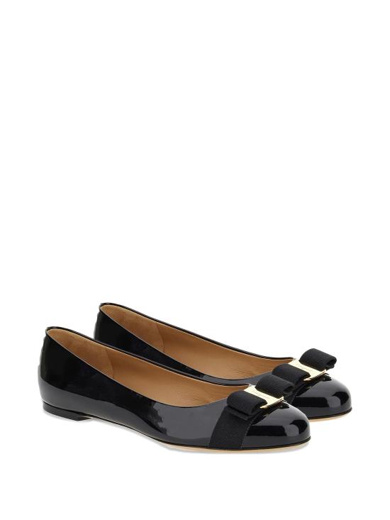 26SS 살바토레 페라가모 플랫 슈즈 01J070 7820361C NERO BISCOTTO - SALVATORE FERRAGAMO