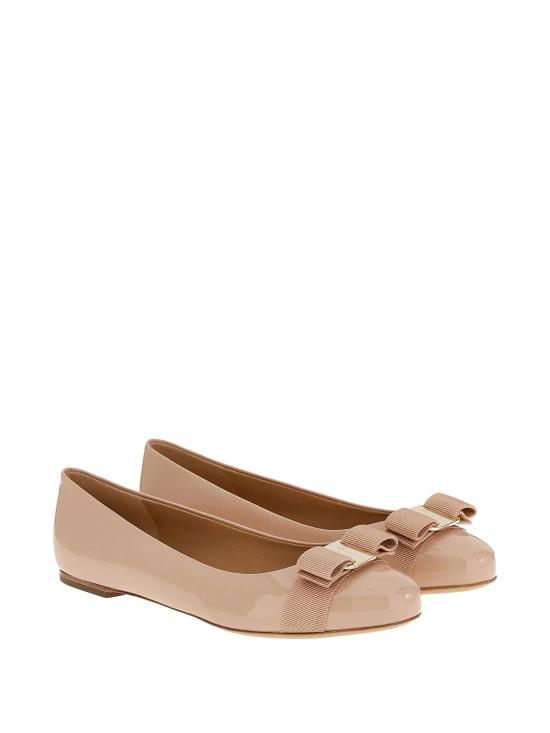 26SS 살바토레 페라가모 플랫 슈즈 01J070 7820381C AMARETTO BISCOTTO - SALVATORE FERRAGAMO