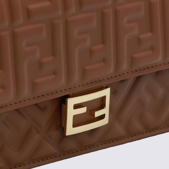 26FW 펜디 바게트 체인 지갑 8M0498 AAJDF1UJK SELLIER - FENDI