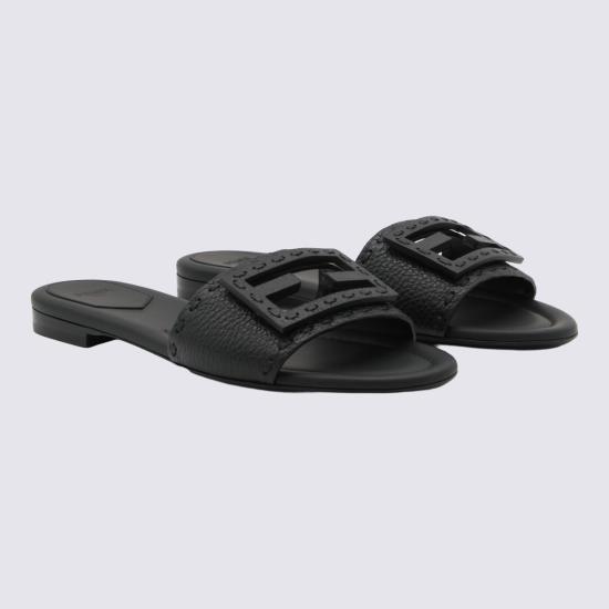26FW 펜디 바게트 시에나 레더 슬라이드 8R8136 AQY2F0QA1 Nero - FENDI