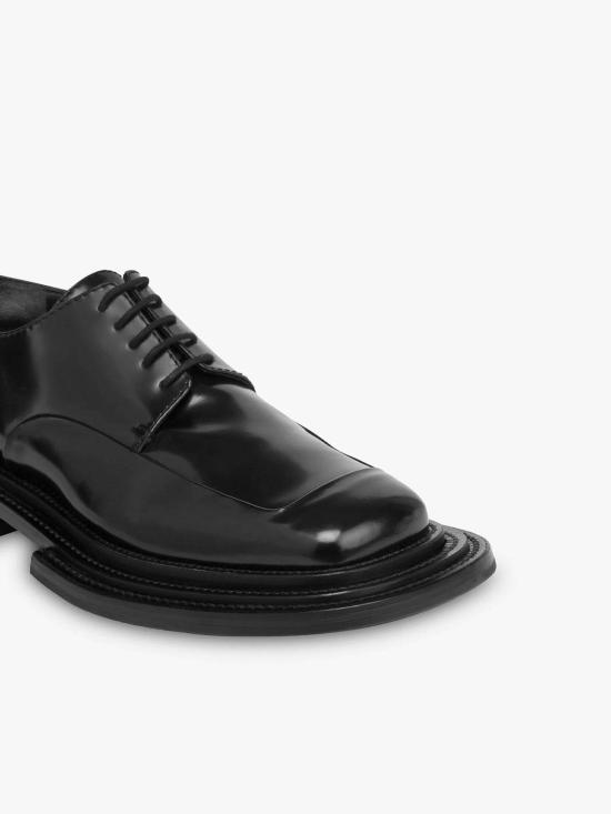 26SS 모스키노 로퍼 MB10463M0OGB0 Black - MOSCHINO