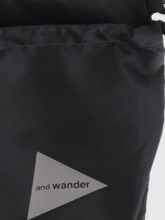 26SS 앤드원더 크리스피 립 크로스백 5746985151010 - AND WANDER