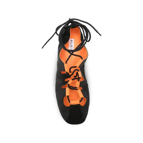 26SS 알라이아 플랫 슈즈 AA3A1030A043 999 BLACK ORANGE - ALAIA