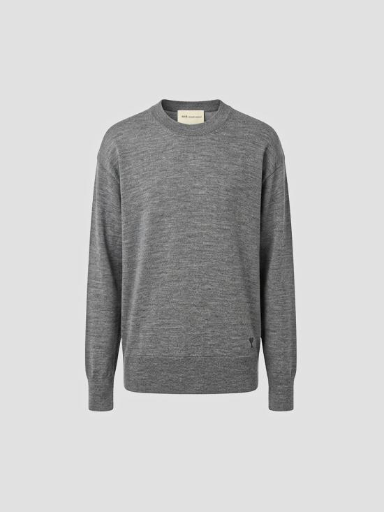 26SS 아미 씬 울 크루넥 아미 드 하트 스웨터 UKS856KN0066 0516 CARBON