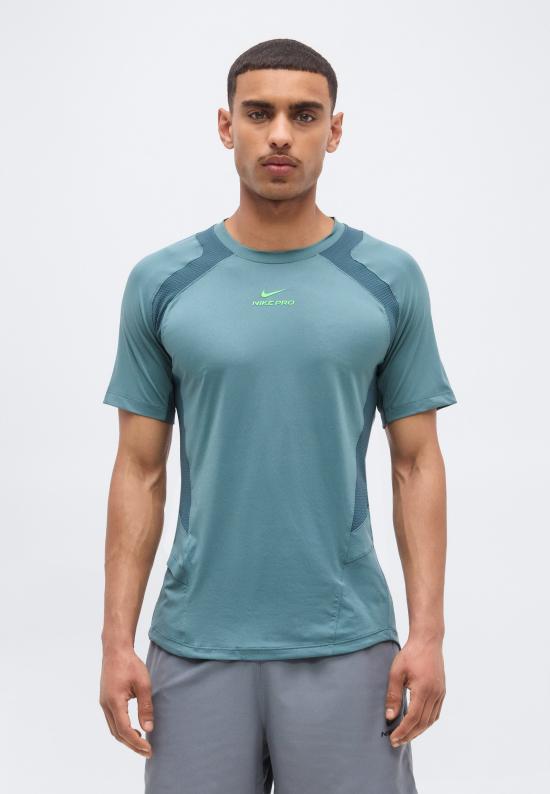  나이키 반팔 티셔츠 IF2215 382 DOM - NIKE