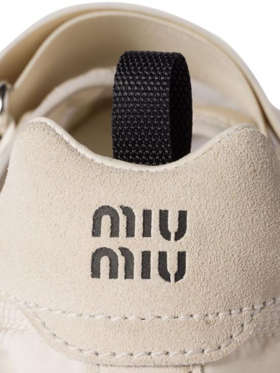 26SS 미우미우 타이어 테크니컬 패브릭 앤 스웨이드 발레리나 5F416E D7CF0304 Avorio - MIU MIU