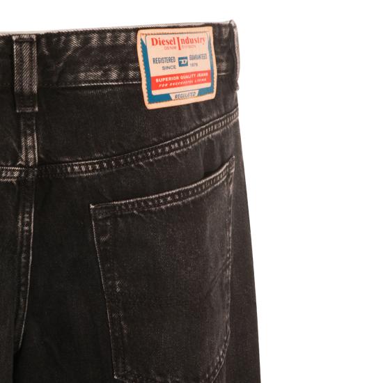 26FW 디젤 2001 D 매크로 릴렉스 핏 데님 팬츠 A11598 09P0902 BLACK - DIESEL