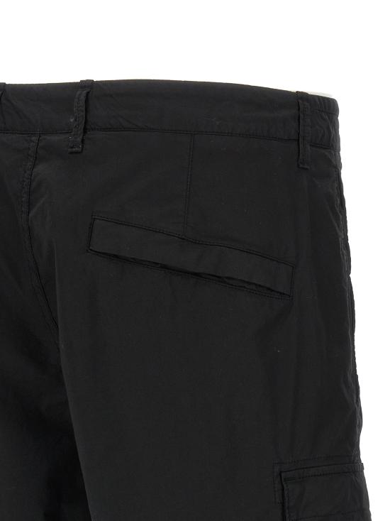 26SS 스톤 아일랜드 스트레치 코튼 텔라 파라슈트 카고 쇼츠 L1S15L100020S0003V0029 - STONE ISLAND