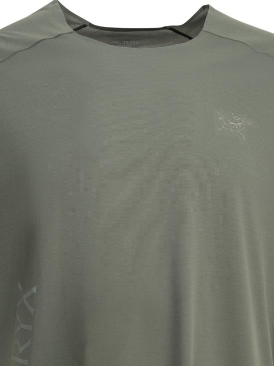 26SS 아크테릭스 노르반 델타 메쉬 백 반팔 티셔츠 X000010340NORVAN DW LOGOVOID CLOUD Grey - ARC`TERYX