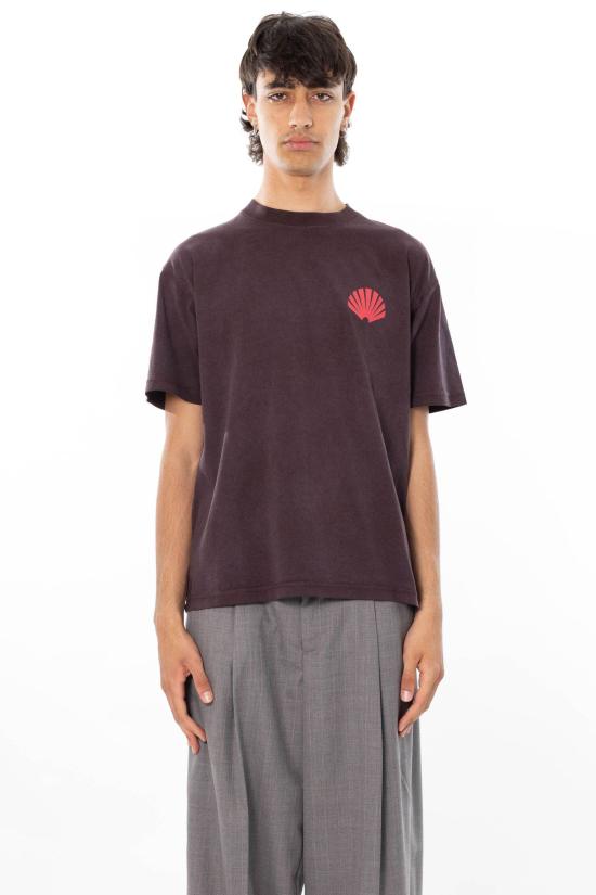 26SS 뉴 암스테르담 서프 어쏘시에이션 반팔 티셔츠 2601064001 WALNUT DEEP RED Brown