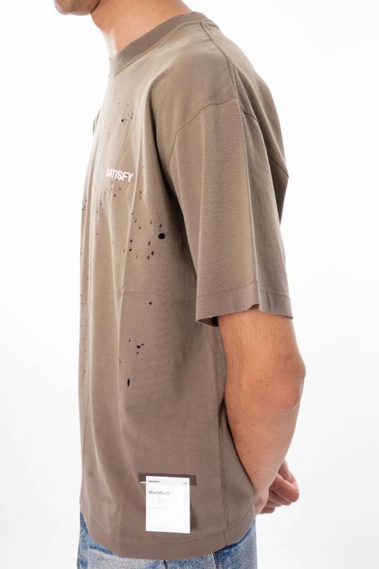 26SS 새티스파이 모스테크 티셔츠 11006 91E02 SUN BLEACHED FALCON Beige - SATISFY